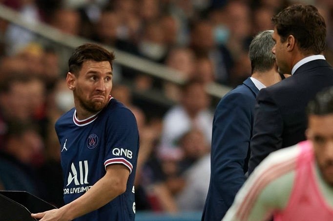 Leo Messi sort frustré pour sa grande première au Parc des Princes