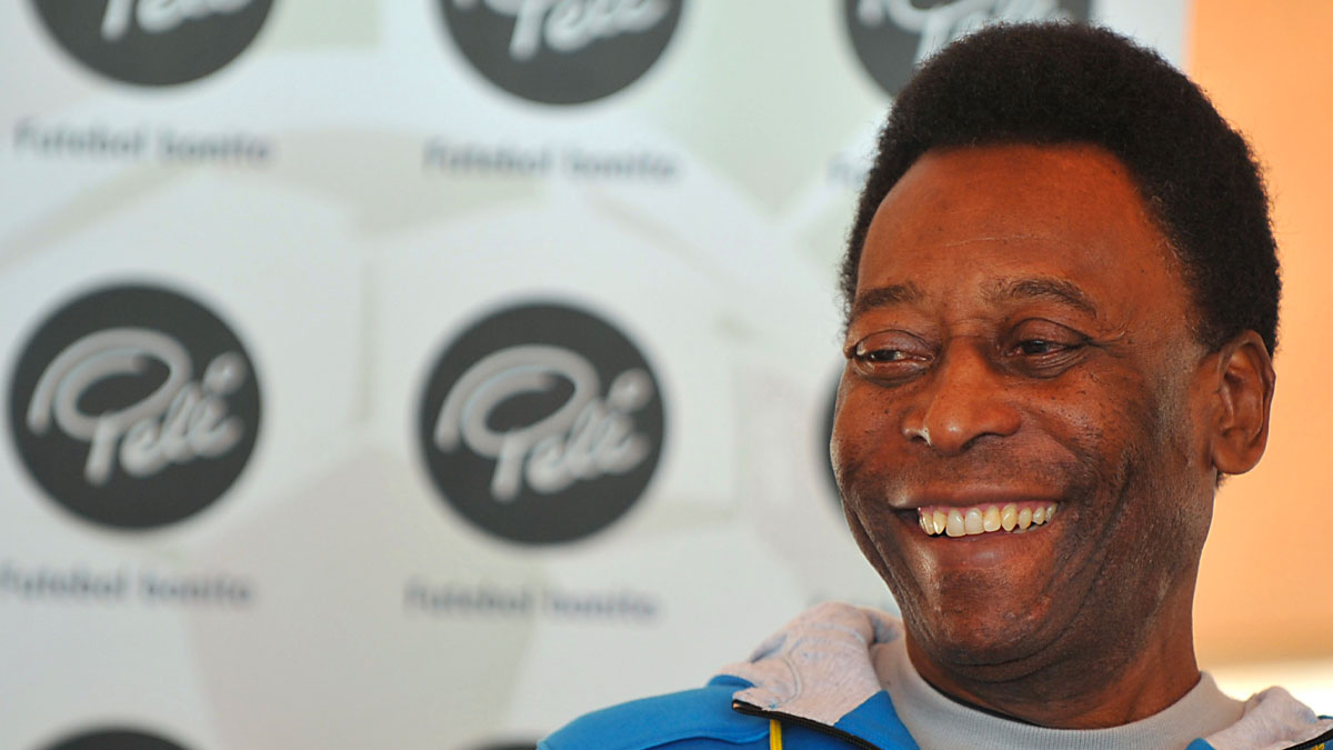Hospitalisé depuis une semaine, Pelé est toujours en soins intensifs