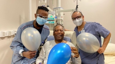 Le roi du football "Pelé"sort de l'hôpital